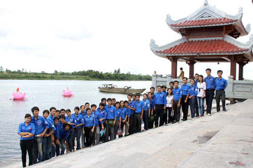 Hành trình thắp lửa truyền thống, tri ân nguồn cội tại Quảng Trị