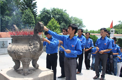 Hành trình thắp lửa truyền thống, tri ân nguồn cội tại Quảng Trị