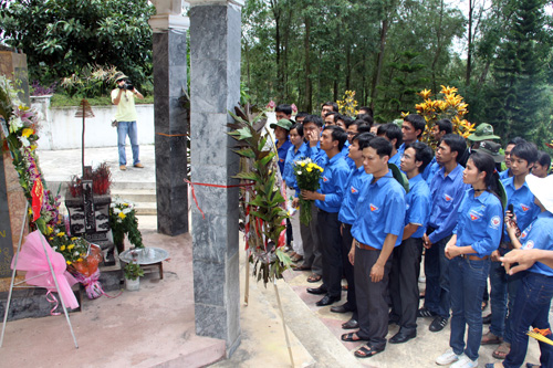 Hành trình thắp lửa truyền thống, tri ân nguồn cội tại Quảng Trị