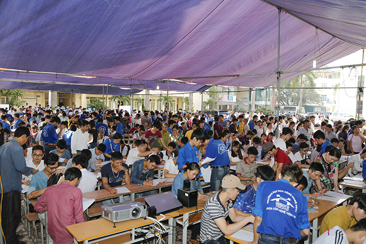 rộn ràng không khí nhập trường k66