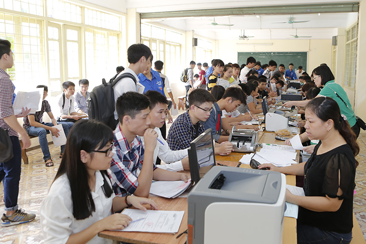 rộn ràng không khí nhập trường k66