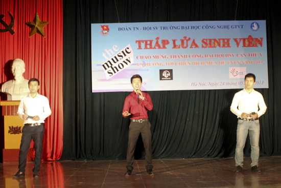 Thắp lửa sinh viên 2013