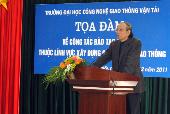 (utt.vn) Tọa đàm về công tác đào tạo, NCKH thuộc lĩnh vực xây dựng công trình giao thông