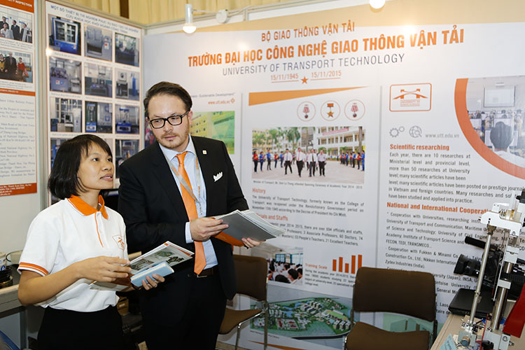 Triển lãm và Hội thảo Quốc tế GTVT Việt Nam năm 2015