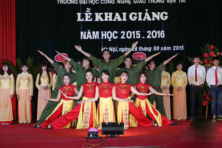 văn nghệ chào mừng khai giảng