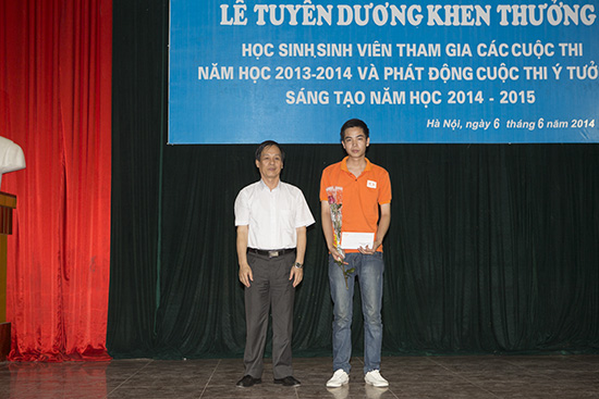 Tuyên dương khen thưởng học sinh sinh viên 2014