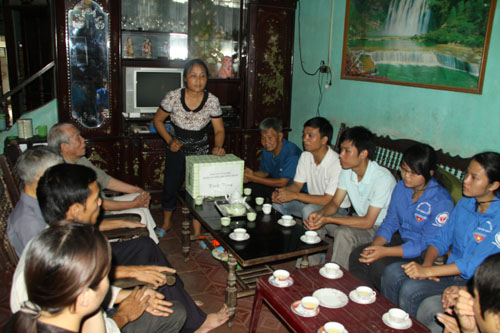 SVTN Cao đẳng GTVT hoạt động tình nguyện tại Tuyên Quang hè 2010