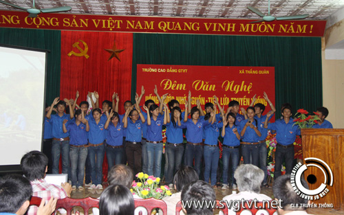 SVTN Cao đẳng GTVT hoạt động tình nguyện tại Tuyên Quang hè 2010