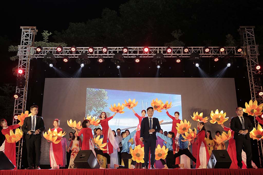 Hội trại kỷ niệm 75 năm ngày thành lập trường Đại học Công nghệ GTVT