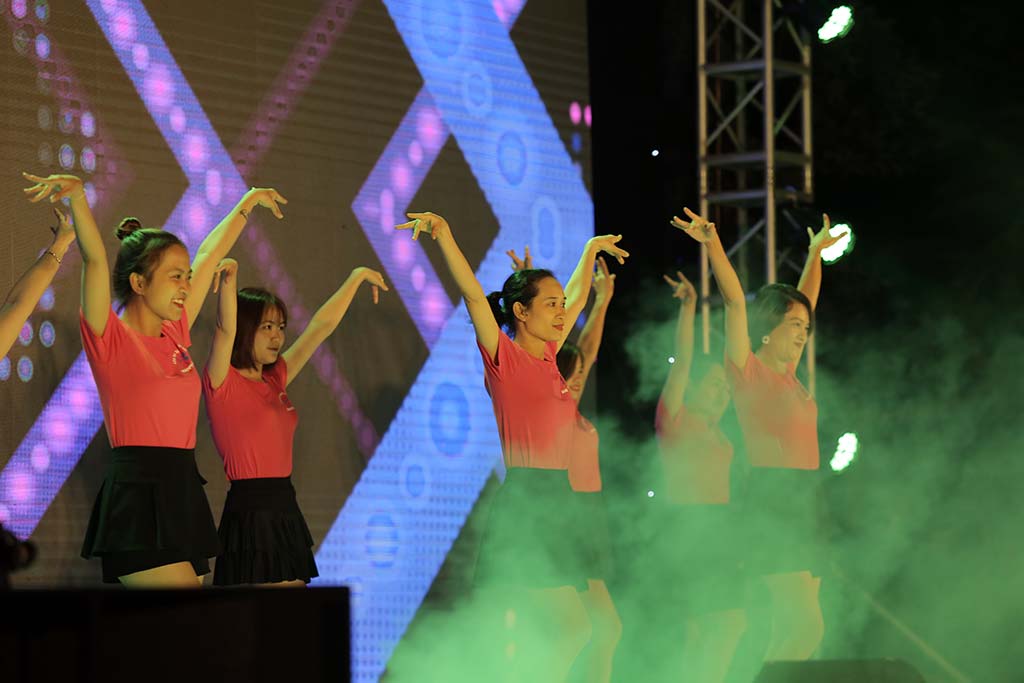 Hội trại kỷ niệm 75 năm ngày thành lập trường Đại học Công nghệ GTVT