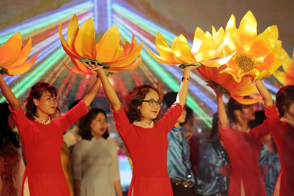 Hội trại kỷ niệm 75 năm ngày thành lập trường Đại học Công nghệ GTVT