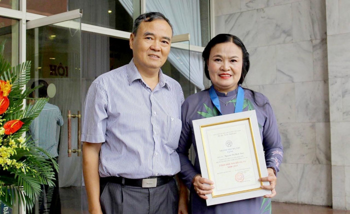 PGS. TS Nguyễn Thị Bích Thủy khi được vinh danh Công dân ưu tú Thủ đô