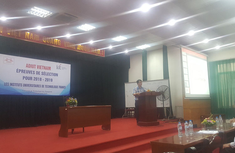 Sinh viên cơ khí UTT giao lưu với doanh nghiệp