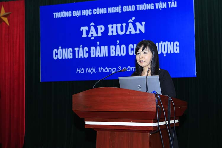 PGS.TS. Nguyễn Phương Nga chia sẻ kinh nghiệm về công tác Đảm bảo chất lượng