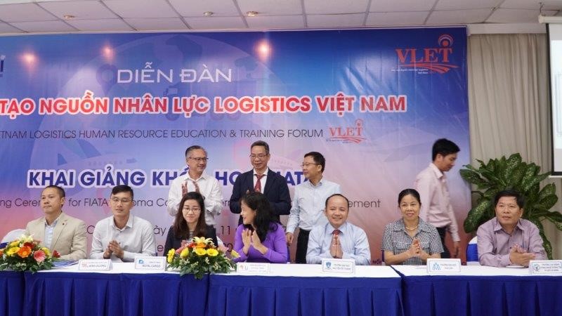 Diễn đàn đào tạo nguồn nhân lực Logistics