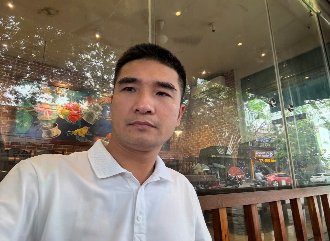 Thay đổi avatar. Nên chọn ảnh kích thước 140 x 140 Nguyễn Quốc Tuấn