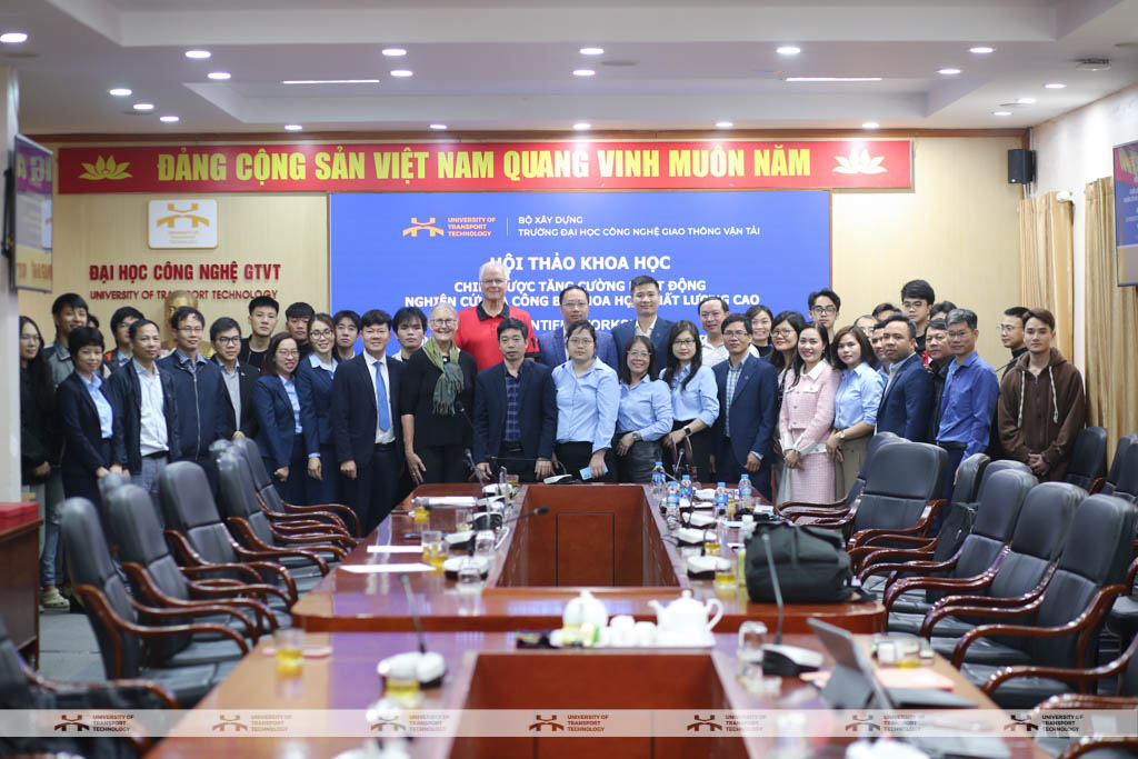 Hội thảo khoa học Chiến lược tăng cường hoạt động nghiên cứu và công bố khoa học chất lượng cao