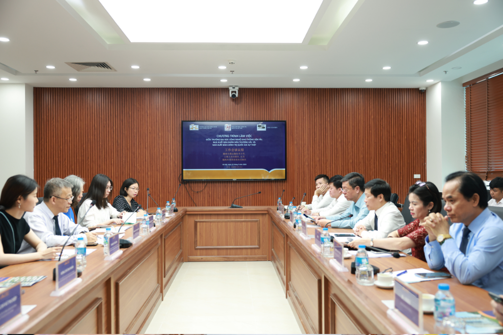 UTT Strengthens International Connections through Publishing Experience Exchange with Vietnamese and Chinese Partners