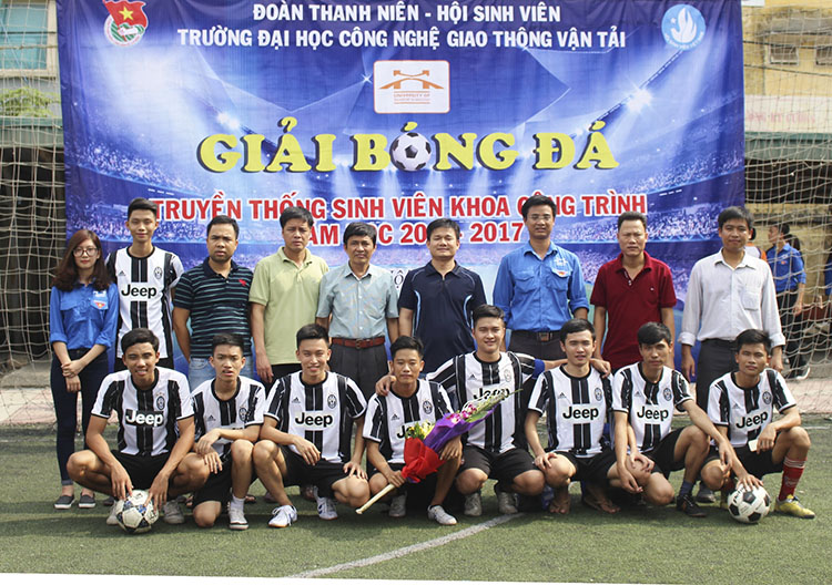 Tưng bừng Lễ khai mạc Giải bóng đá truyền thống Sinh viên khoa Công trình năm học 2016-2017