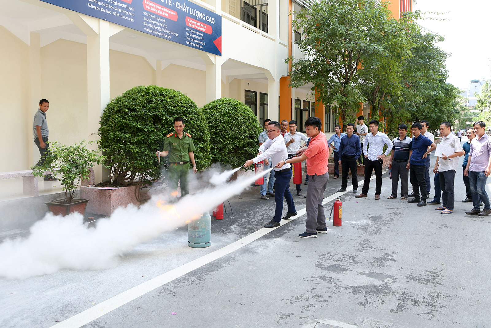 Tập huấn nghiệp vụ phòng cháy, chữa cháy và cứu nạn cứu hộ năm 2020