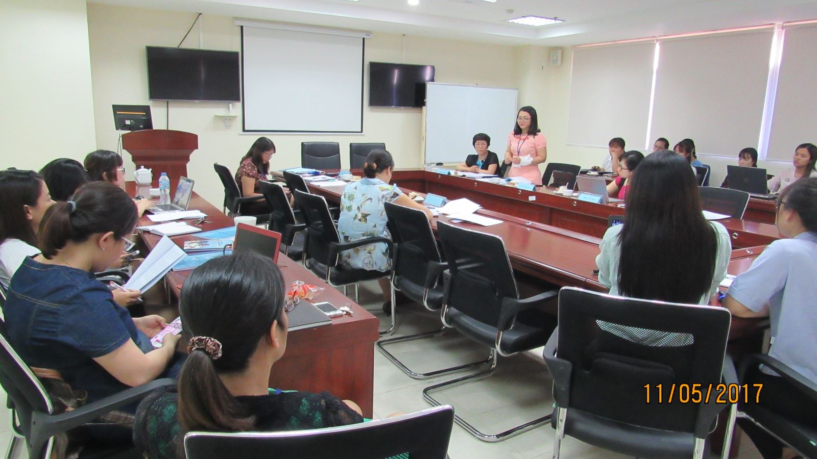 Quyết định thành lập Hội đồng nghiệm thu NCKH Sinh viên năm học 2016 - 2017