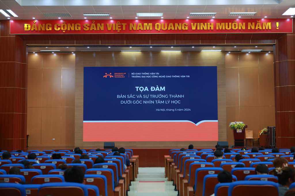 Tọa đàm sinh viên: Bản sắc và sự trưởng thành dưới góc nhìn tâm lý học