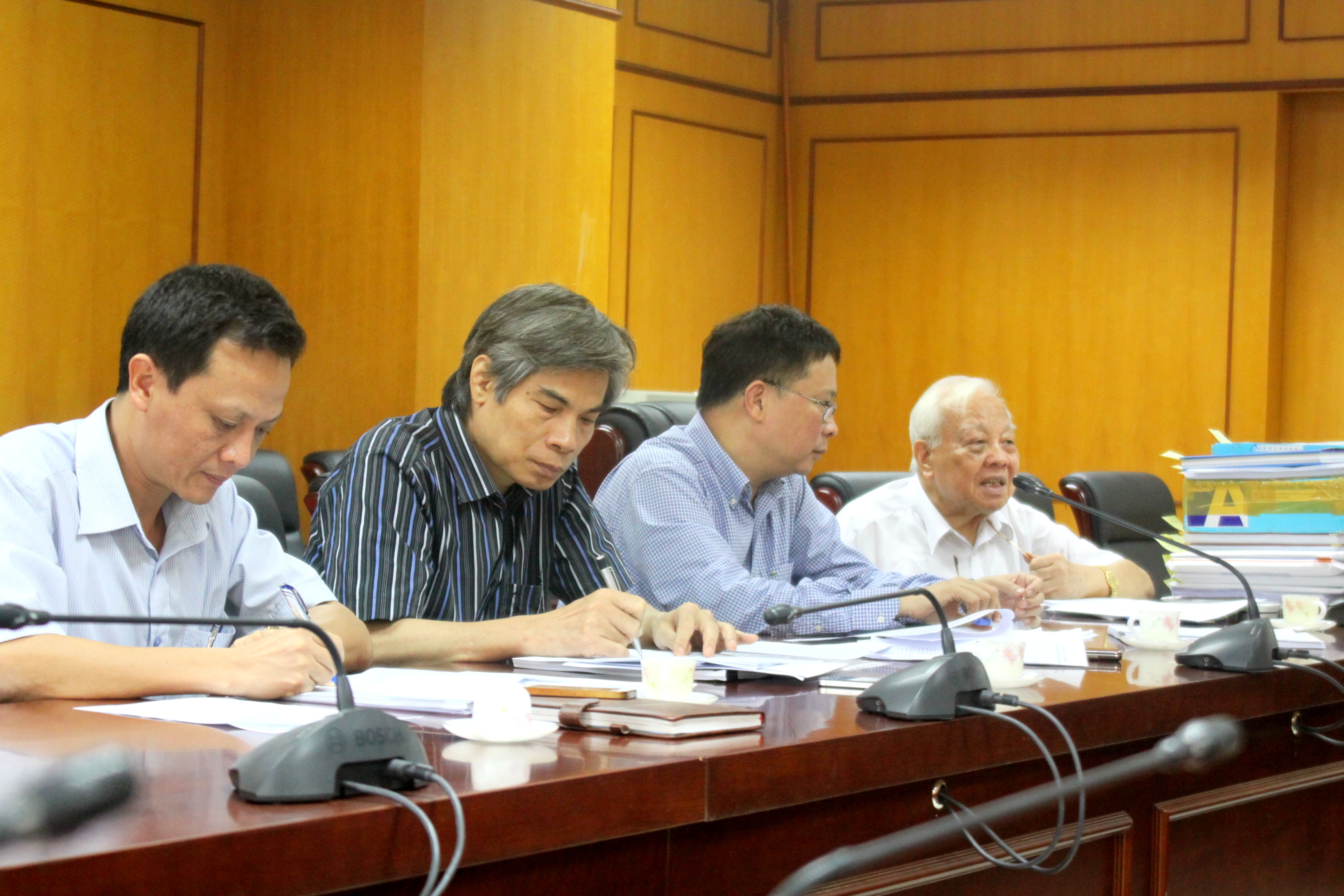 Giấy mời tham dự Hội thảo nhà khoa học trẻ ngành GTVT năm 2016