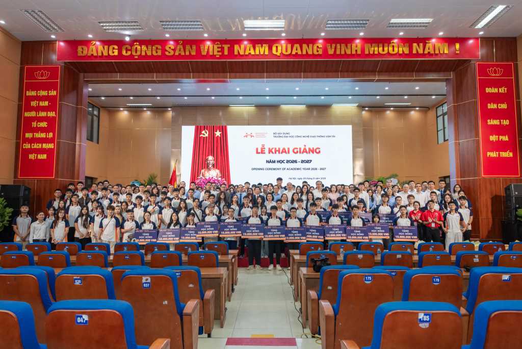 Trường Đại học Công nghệ GTVT tổ chức Lễ khai giảng năm học 2026 - 2027