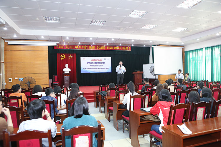 University of Transport Technology hosted an enrollment day for The Assemblée des Directeurs d’IUT (ADIUT) - the national association of directors of all 113 University Institutes of Technology in France.