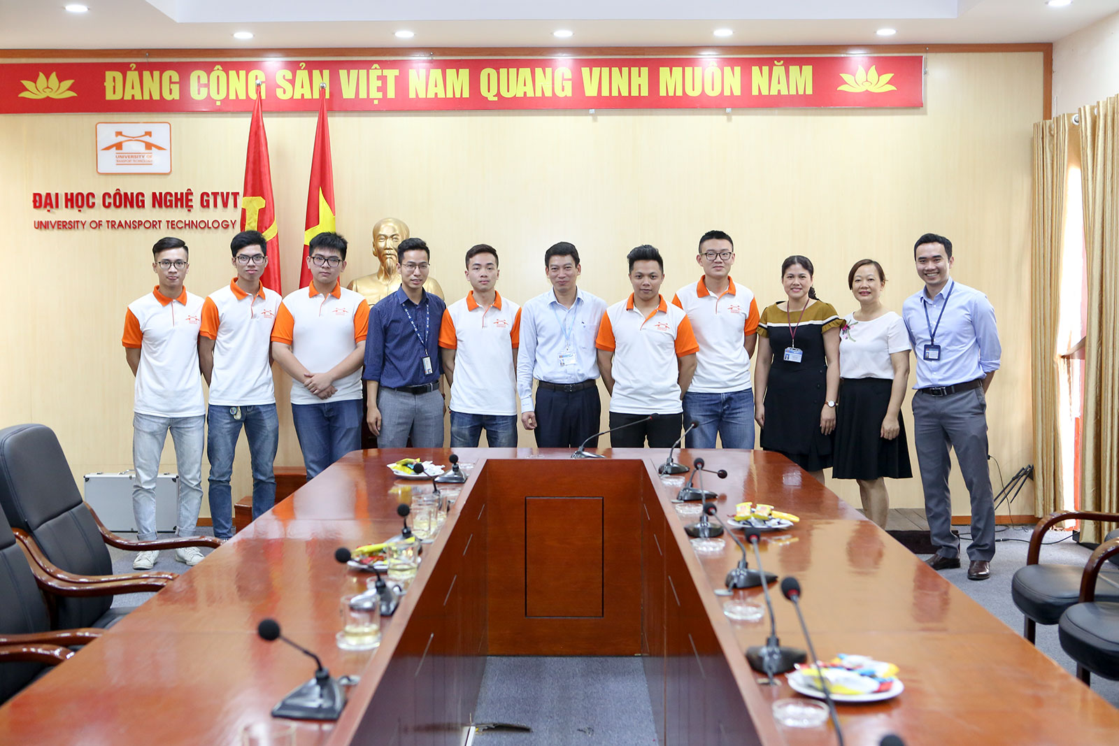 Gặp mặt đội tuyển dự thi Olympic Cơ học toàn quốc năm 2019