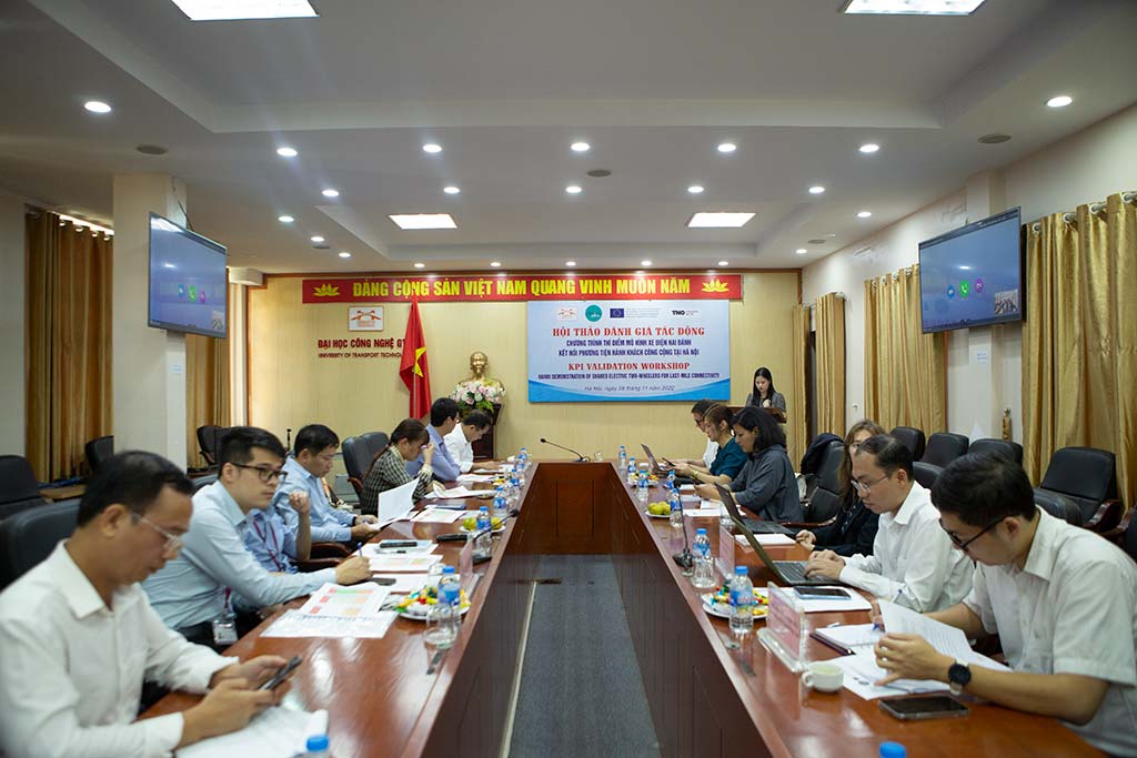 Hội thảo xin ý kiến các tiêu chí đánh giá tác động của Chương trình thí điểm Mô hình xe điện hai bánh kết nối phương tiện vận tải hành khách công cộng: Tuyến BRT Văn Khê – TTTM AEON Mall Hà Đông