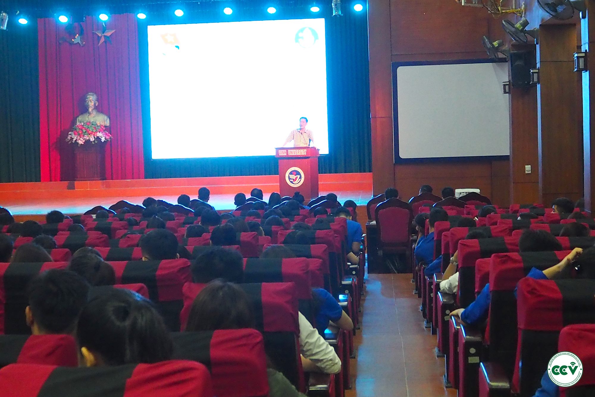 Thông báo triệu tập họp cán bộ lớp, cán bộ Đoàn các lớp sinh viên