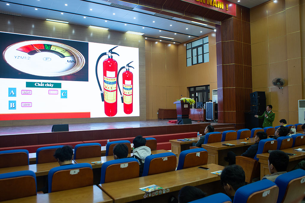Hội nghị tuyên truyền, phổ biến kiến thức PCCC, CHCN và diễn tập phương án chữa cháy năm 2024