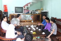 Đoàn đại biểu nhà trường về thăm Làng Chẩu- Tuyên Quang