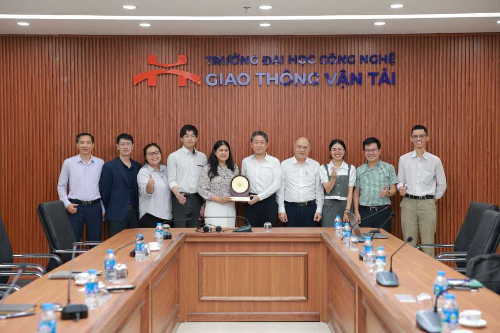 UTT Works with KAO Vietnam, Expanding Opportunities for Technology Transfer Cooperation in the Transport Sector