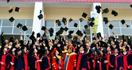 Kế hoạch tổ chức Lễ bế giảng và trao bằng tốt nghiệp năm 2016