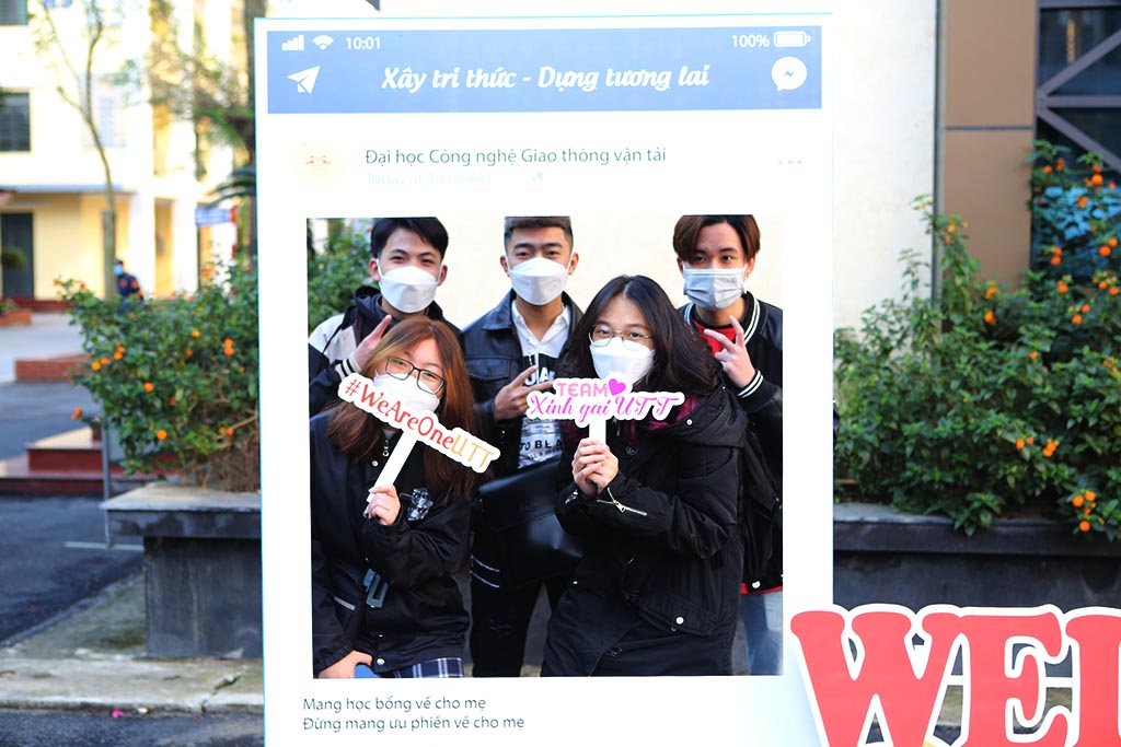 Sinh viên UTT chính thức bắt đầu học kỳ bình thường mới tại Trường