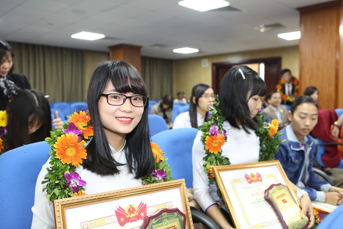 Gặp gỡ sinh viên tiêu biểu Khoa CNTT- Nguyễn Thị Quỳnh (64DCTH01)