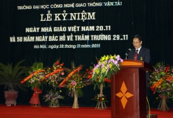 Mít tinh kỷ niệm ngày Nhà giáo Việt Nam 20/11 và Kỷ niệm 50 ngày Bác Hồ về thăm trường