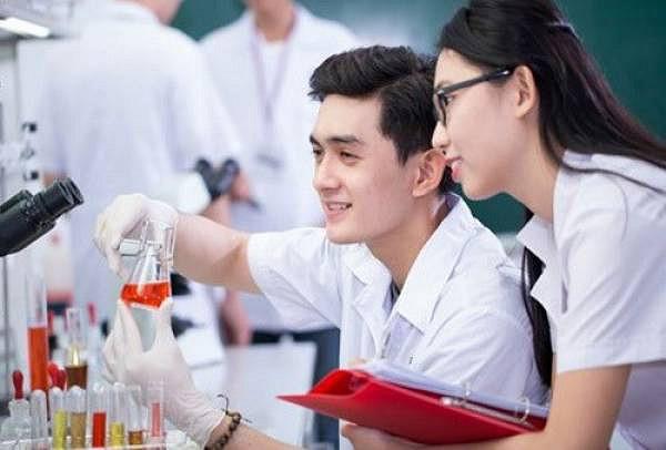 Thông báo về việc tổ chức xét tặng Giải thưởng Sinh viên nghiên cứu khoa học năm 2019