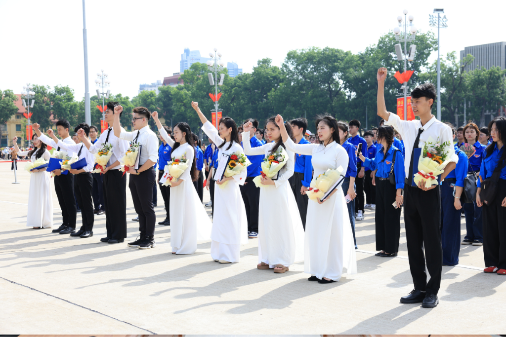 Tuổi trẻ UTT báo công dâng Bác, vinh dự đứng trong hàng ngũ của Đảng