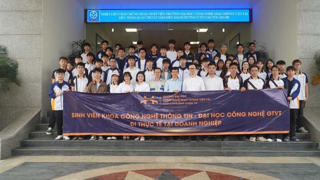 Cohort 76 Information Systems Students Engage with Leading Technology and Infrastructure Enterprises