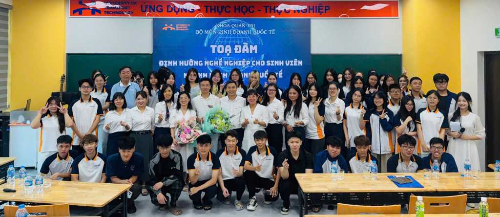 Kết nối doanh nghiệp, định hướng nghề nghiệp cho sinh viên ngành Kinh doanh quốc tế