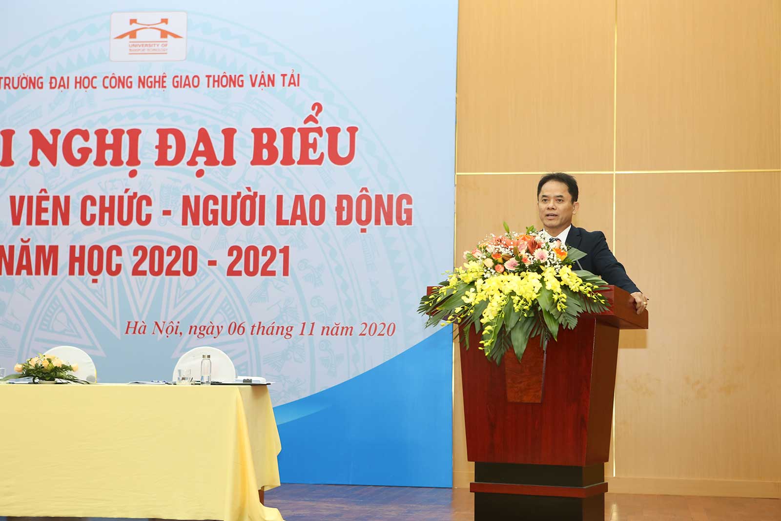 Hội nghị cán bộ viên chức Trường Đại học Công nghệ GTVT năm học 2020-2021