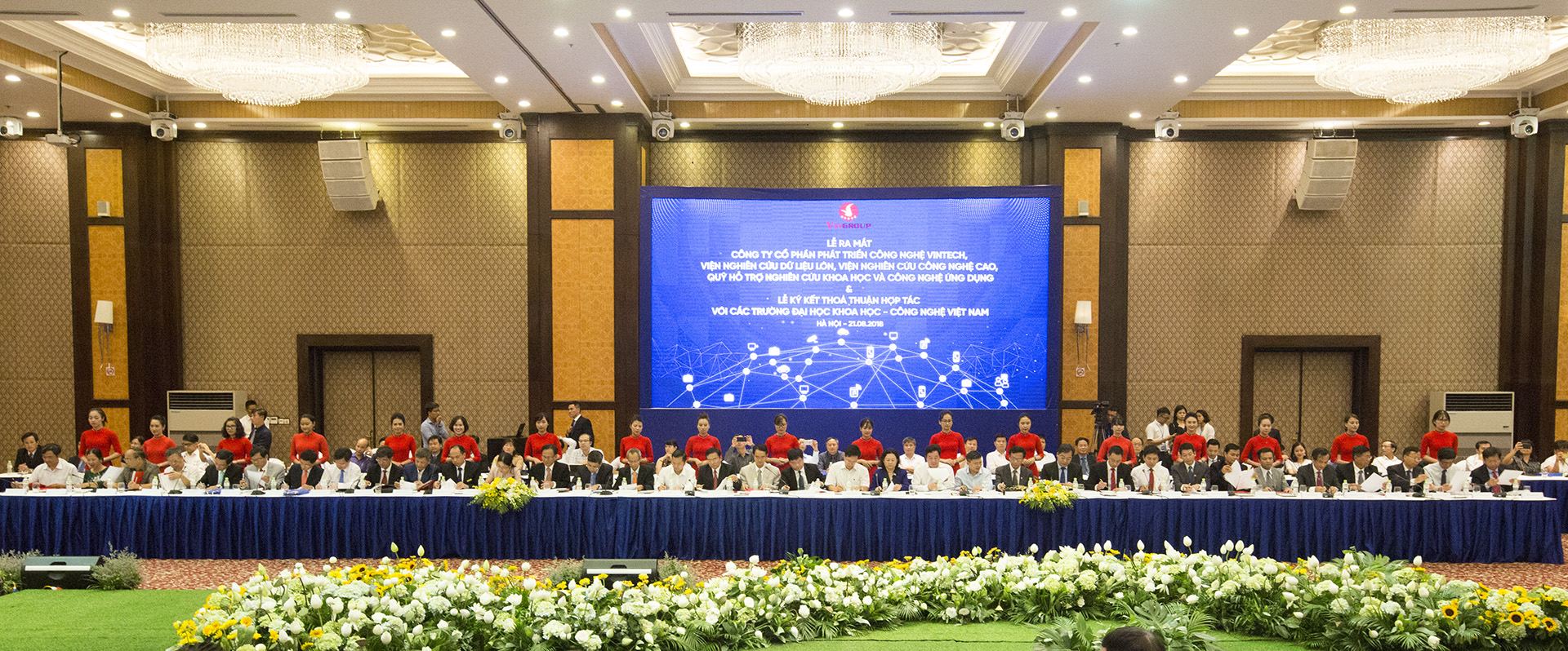 Trường Đại học Công nghệ GTVT ký thỏa thuận hợp tác với Tập đoàn Vingroup