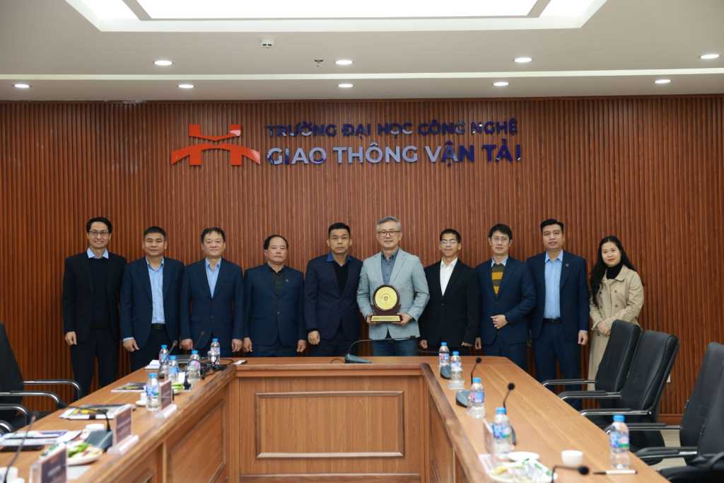 UTT Welcomes and Works with SIMG (Republic of Korea) to Expand Cooperation in Training and the Application of Simulation Technologies