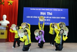 Hội thi Cán bộ Công đoàn giỏi với An toàn Giao thông năm 2012