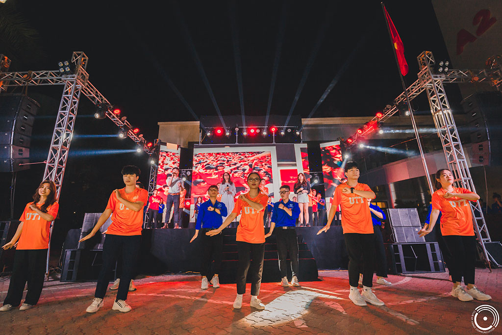 Chương trình Đại nhạc hội văn hóa giao thông chào mừng Tân sinh viên Khóa 71