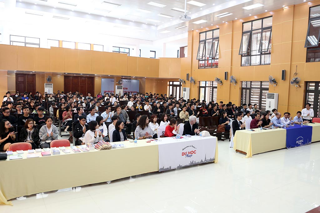 Khai giảng lớp Cầu đường Việt - Pháp và Hội thảo du học Pháp năm 2020