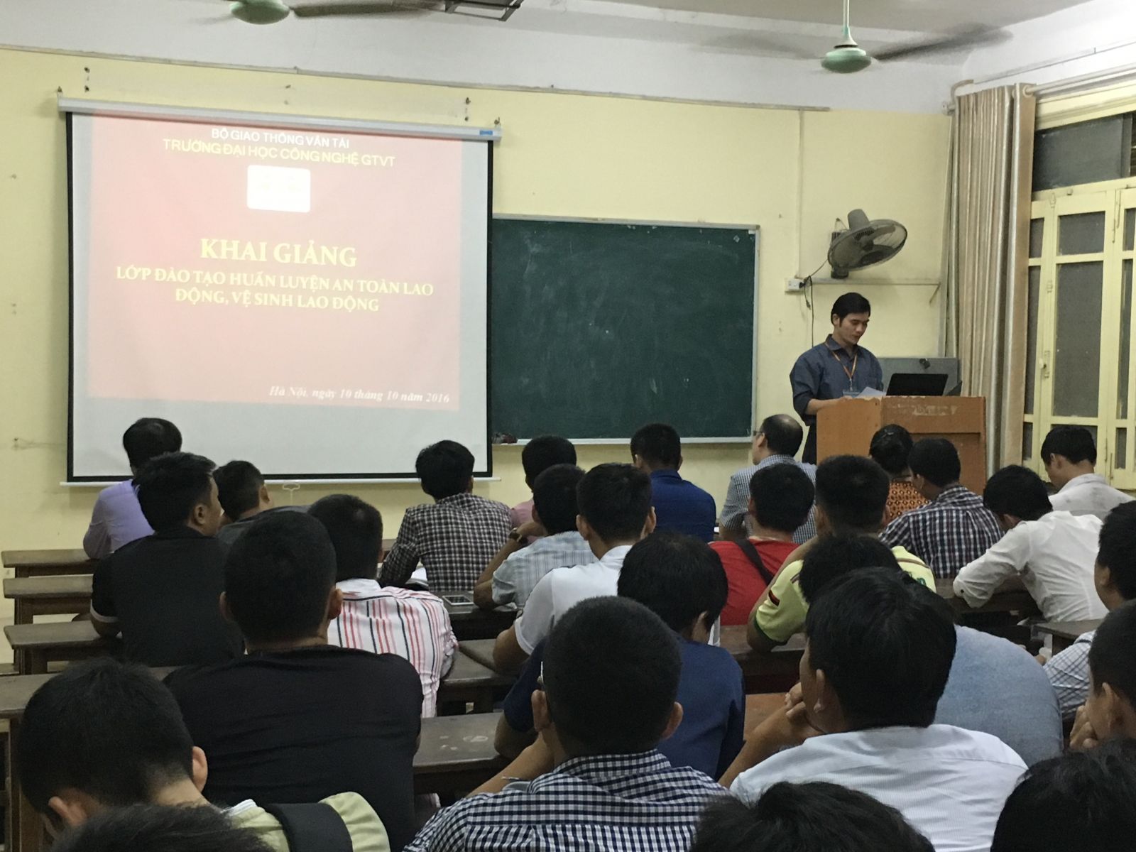 Khai giảng lớp huấn luyện an toàn lao động, vệ sinh lao động – Khóa học tháng 10 năm 2016